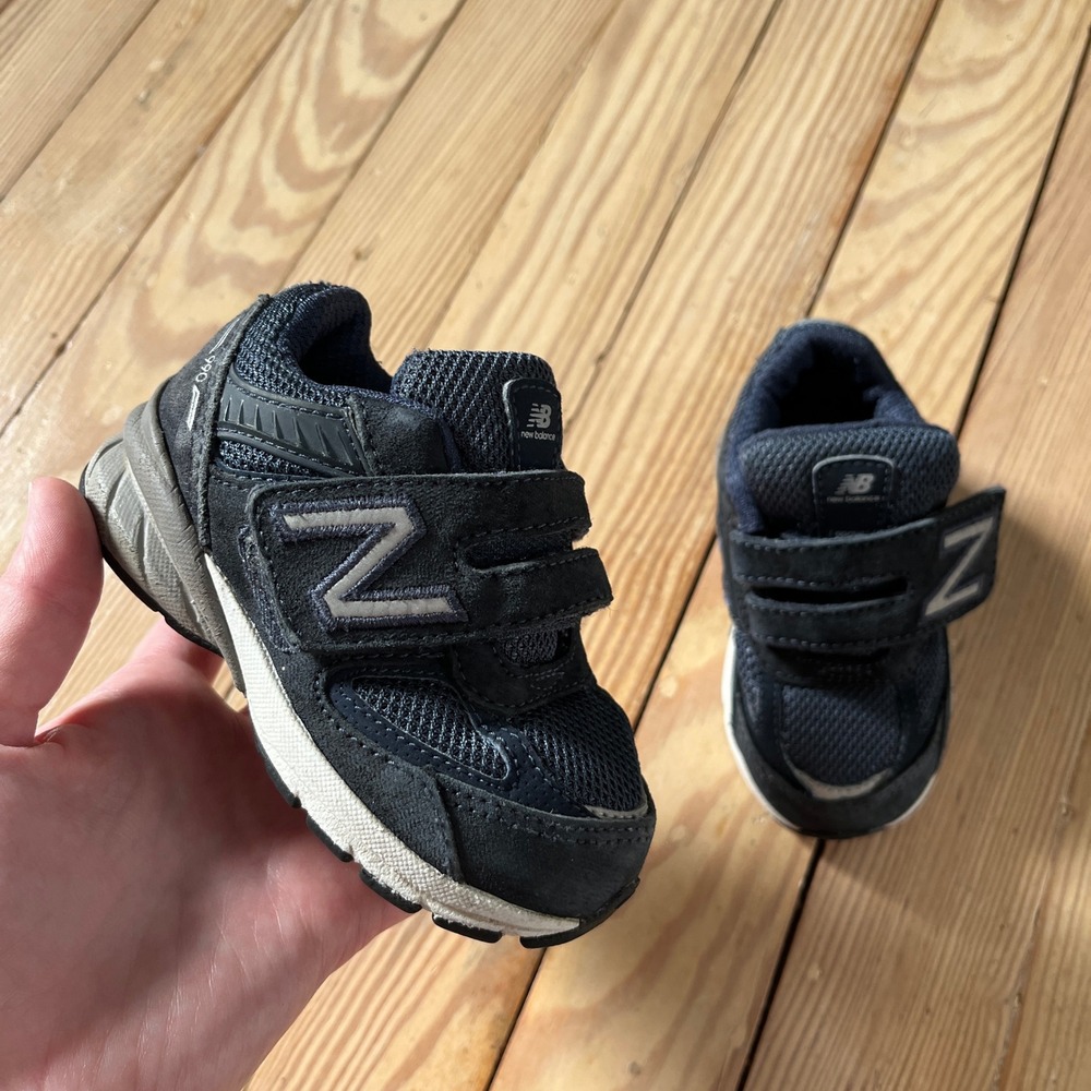New Balance 990v5 Toddler 5.5W Navy Blue Suede Mesh Hook Loop Sneakers IV990NV5
